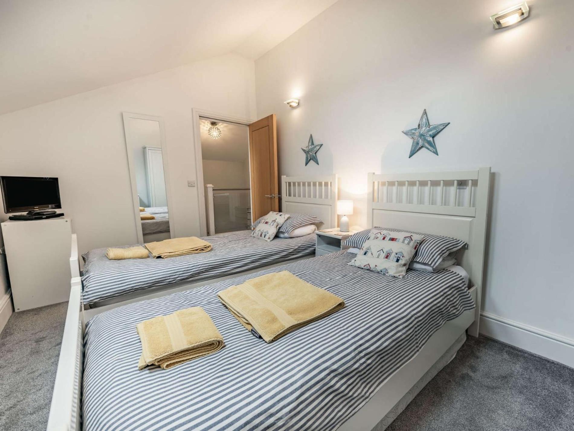2 Bed In Tenby Fb219 Exterior foto